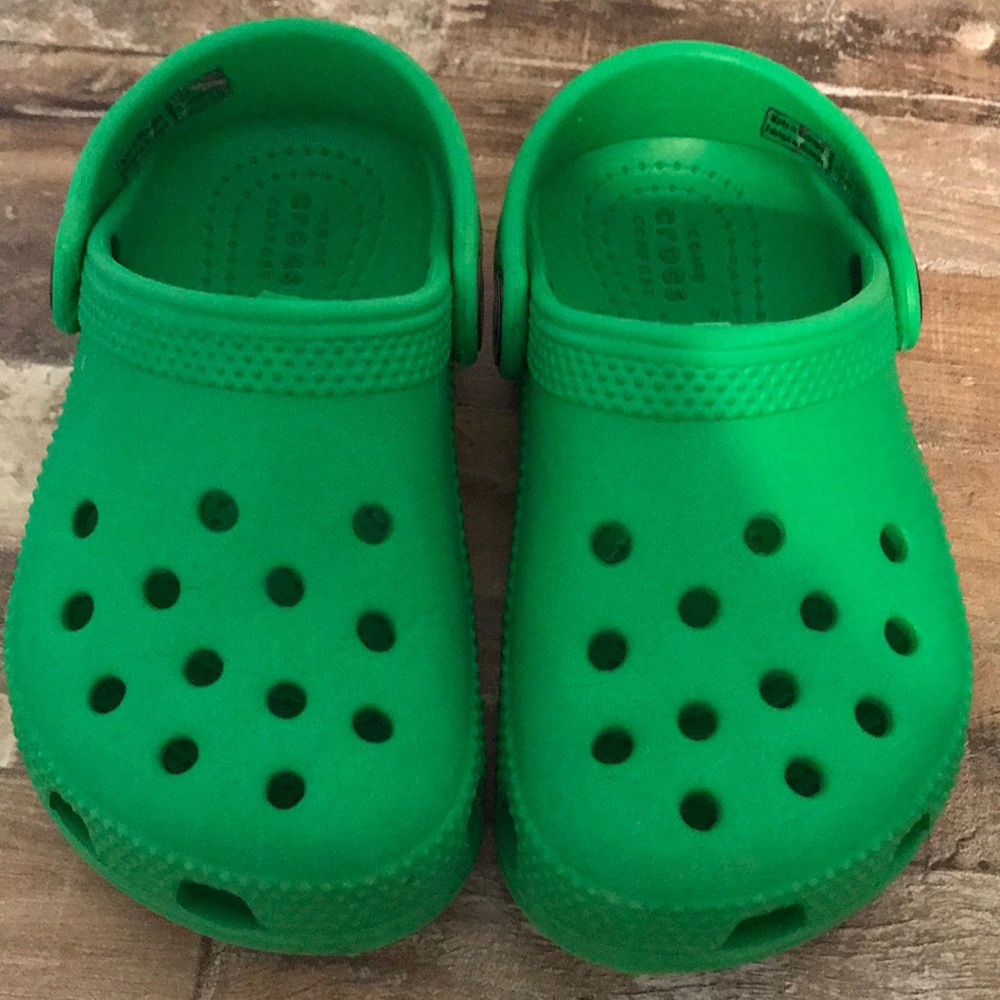Toddler Crocs size 8